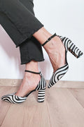 Quinn | Ankelstropp Hæler med Zebra Print