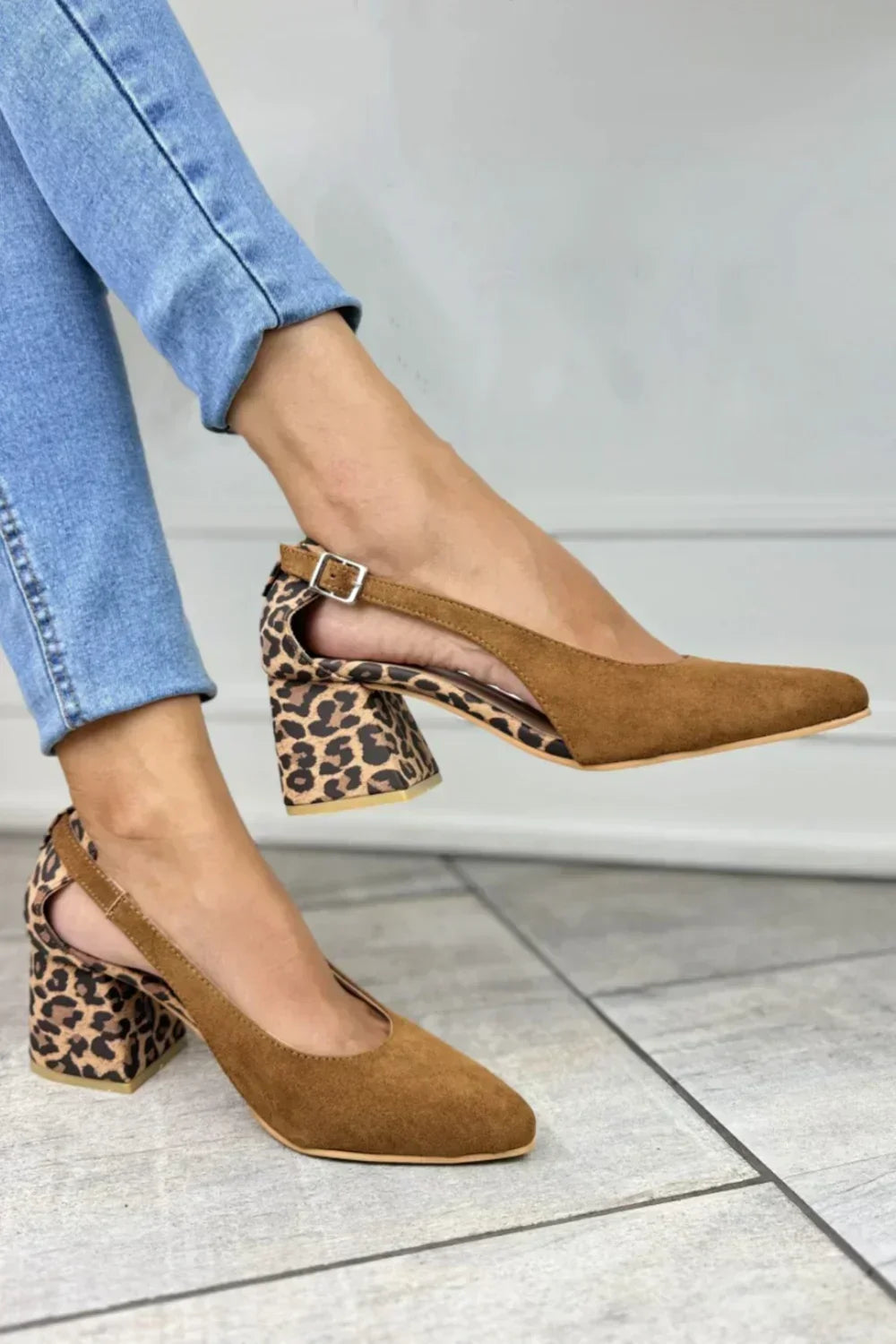 Darlene | Stilige Slingback Hæler med Leopardmønster