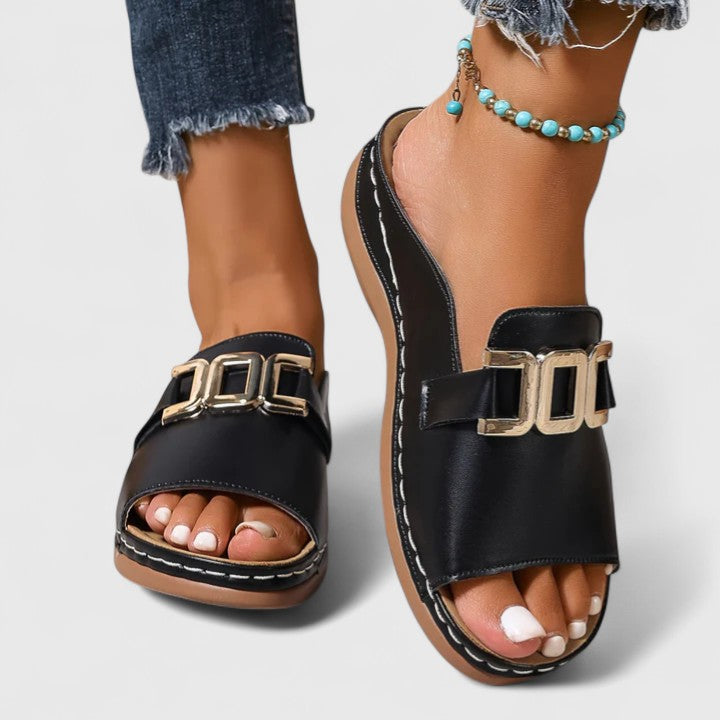 Sienna | Komfortabel Ortopedisk Sandal med Spenne
