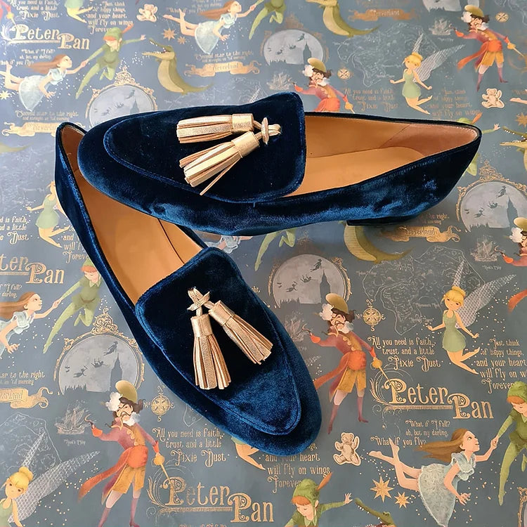 Faye | Klassiske Tasselloafers i Midnatts Eleganse
