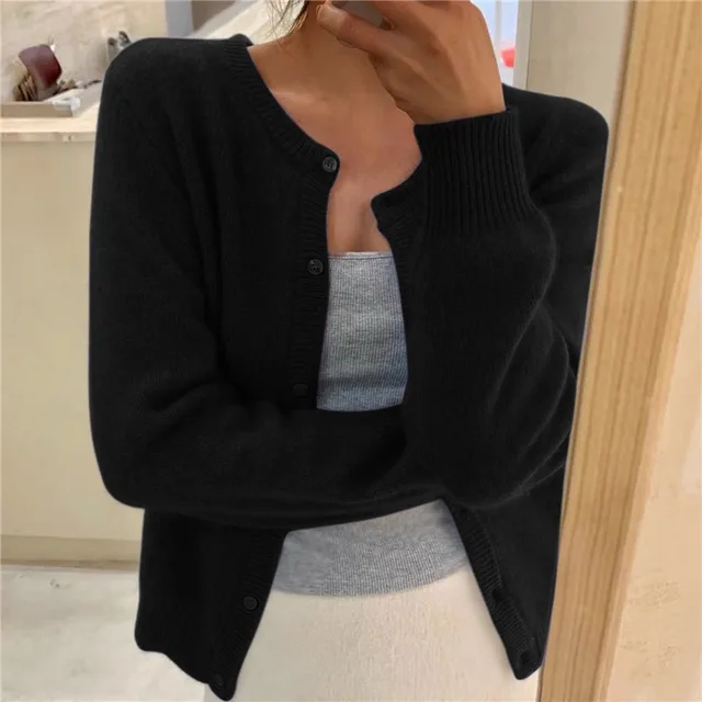 Delphina | Myk Cardigan med Knappelukking