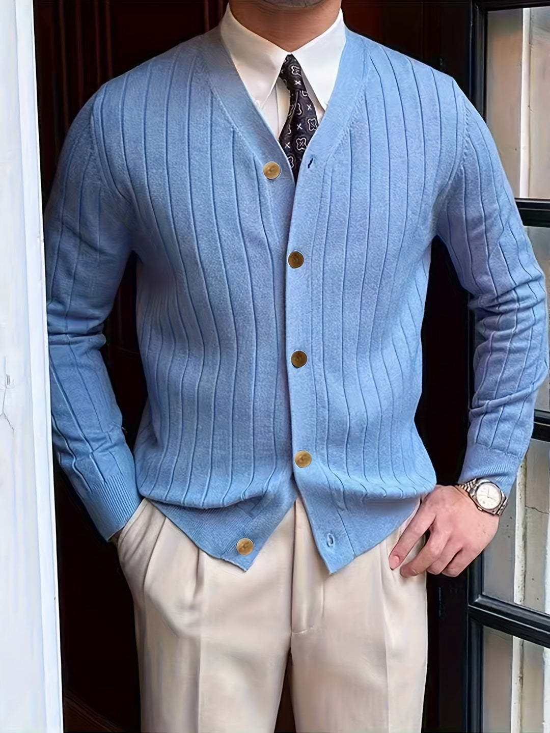 Arthur | Ribbestrikket Cardigan med Knappestolpe