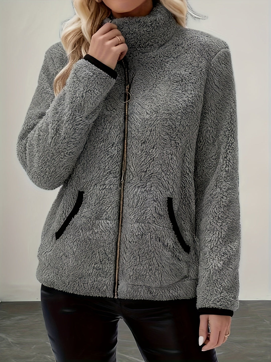 Simone | Koselig Zip-Up Jakke