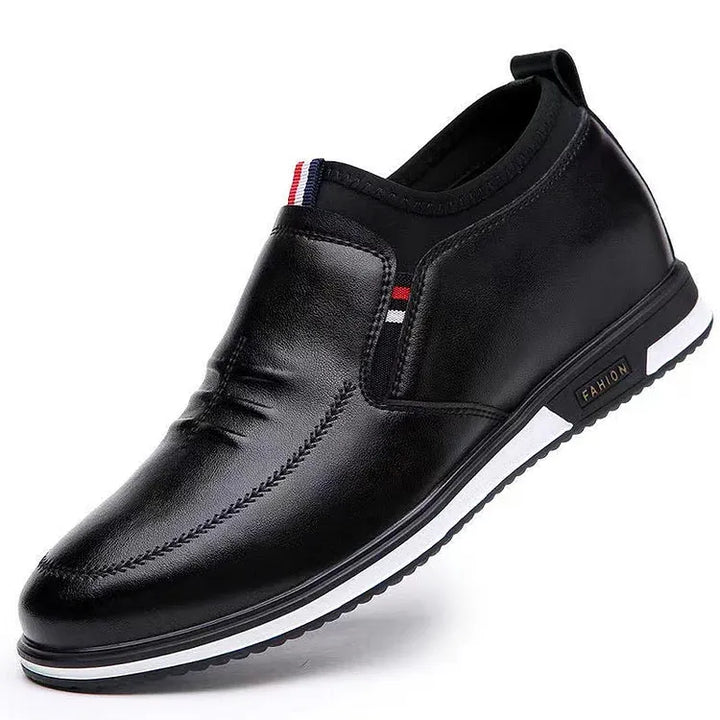 Bradley | Stilfulle Letthvite Slip-On Sko