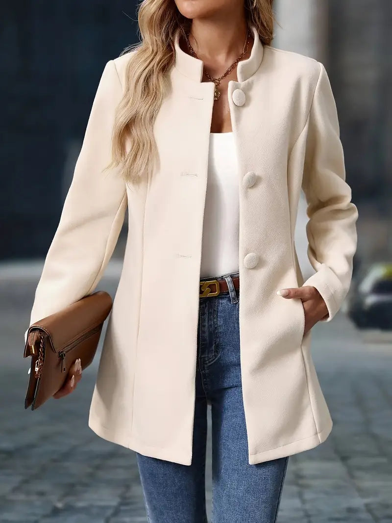 Juliette | Elegant knappet frakk med ståkrage
