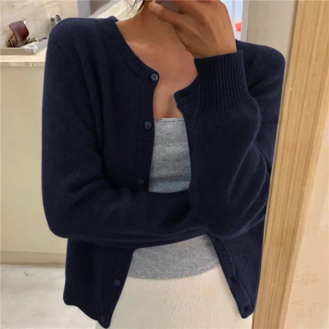 Delphina | Myk Cardigan med Knappelukking