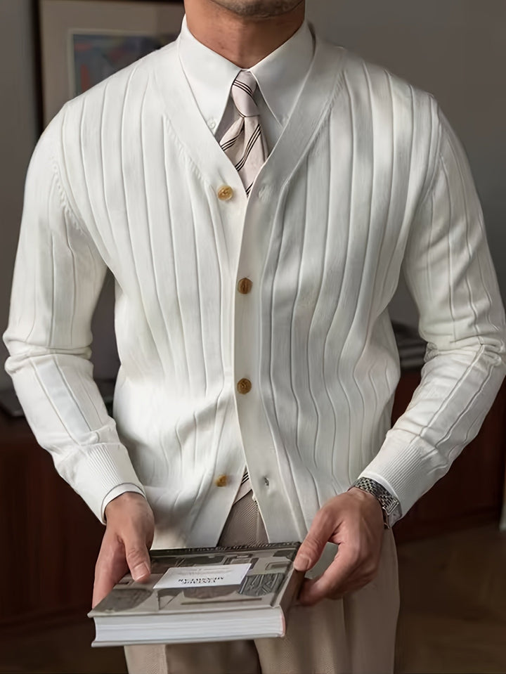 Arthur | Ribbestrikket Cardigan med Knappestolpe