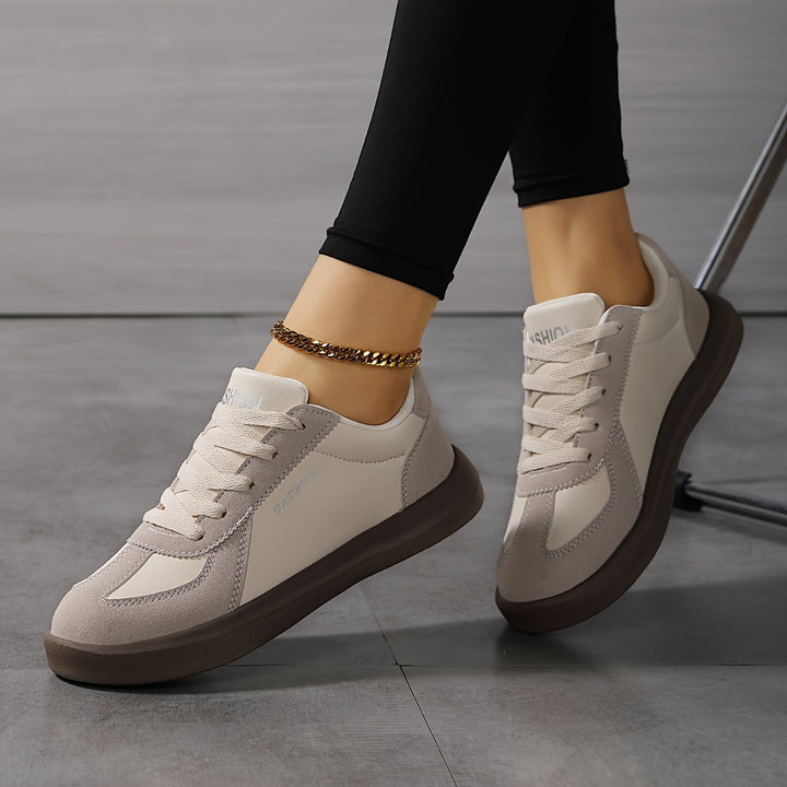 Frances | Hverdags Sneakers med Snøring