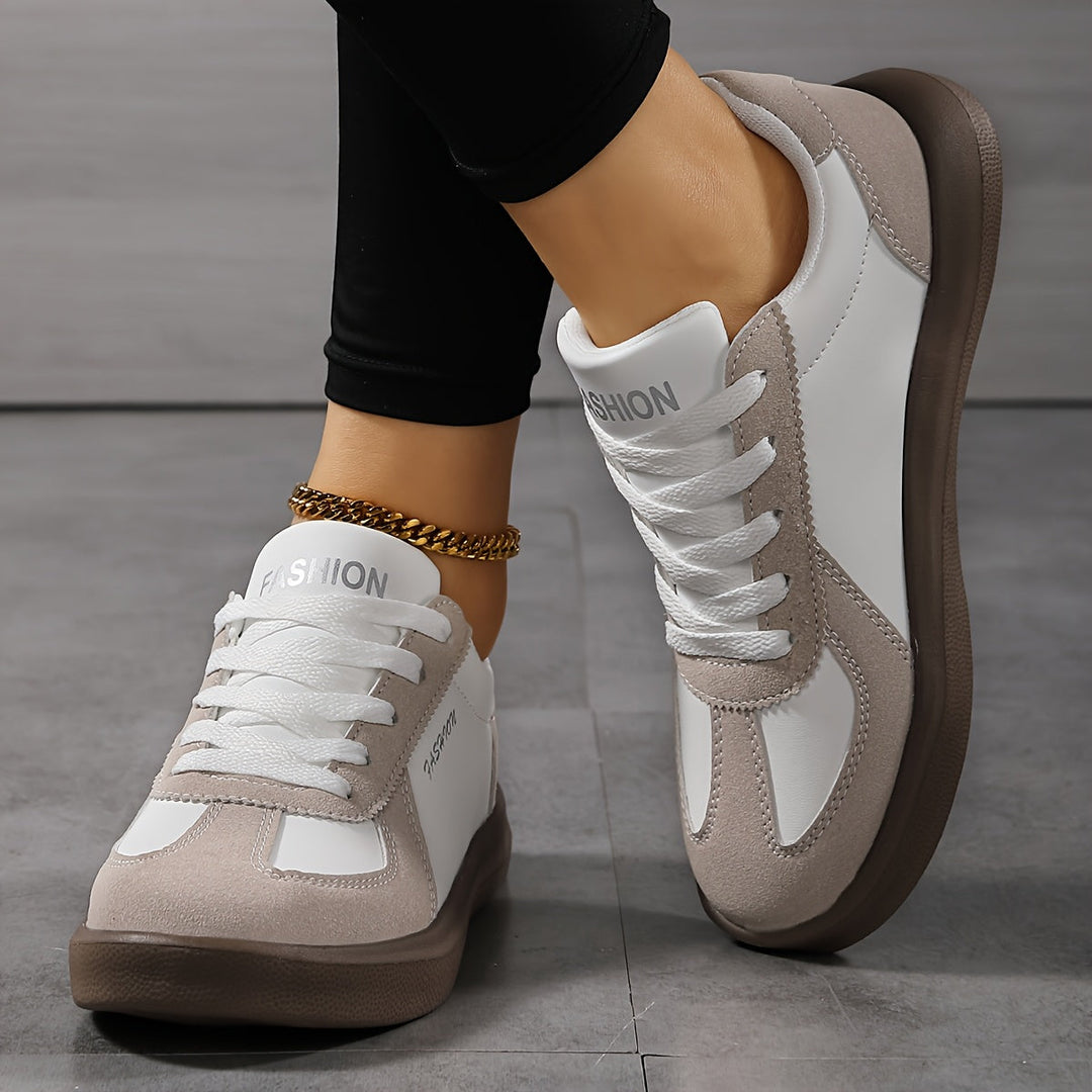Frances | Hverdags Sneakers med Snøring